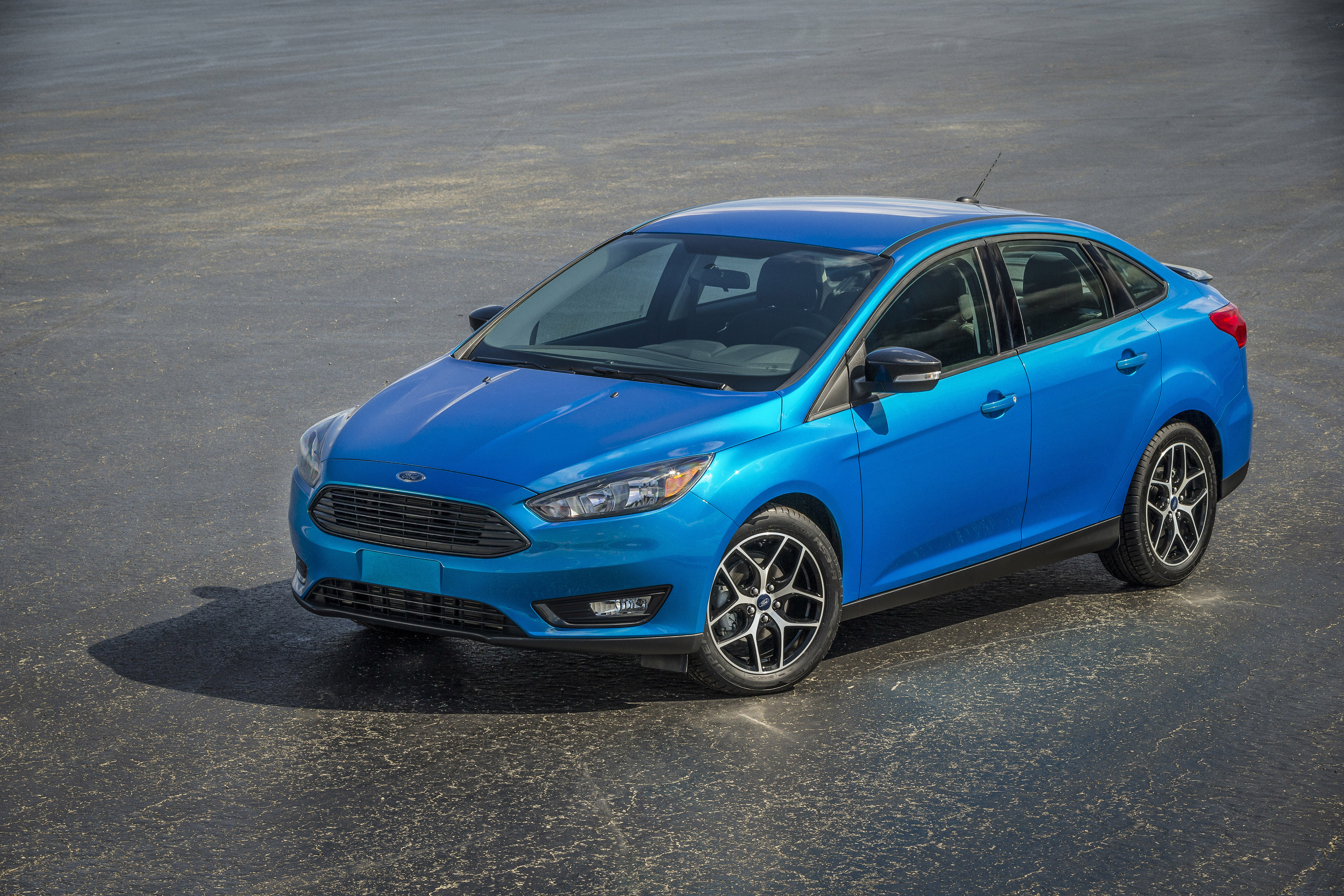 Ford Focus рестайлинг 2015, седан ... - Drom.ru
